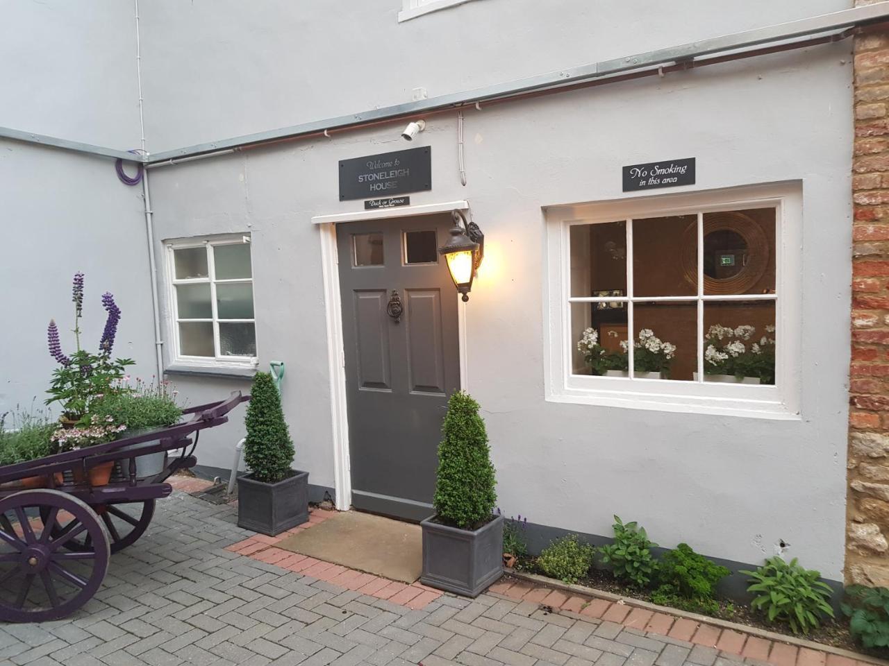 Stoneleigh House Boutique Hotel Buckingham Exteriör bild